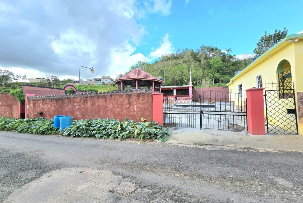Seventh image of Somerset District, Manchester in Somerset, Manchester, Jamaica - property is For Sale