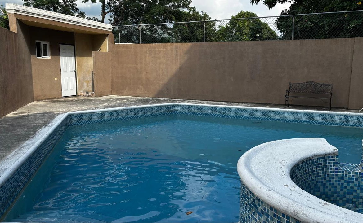 Eleventh image of 4-8 Washington Drive in Kingston 10, St. Andrew, Jamaica - property is For Rent