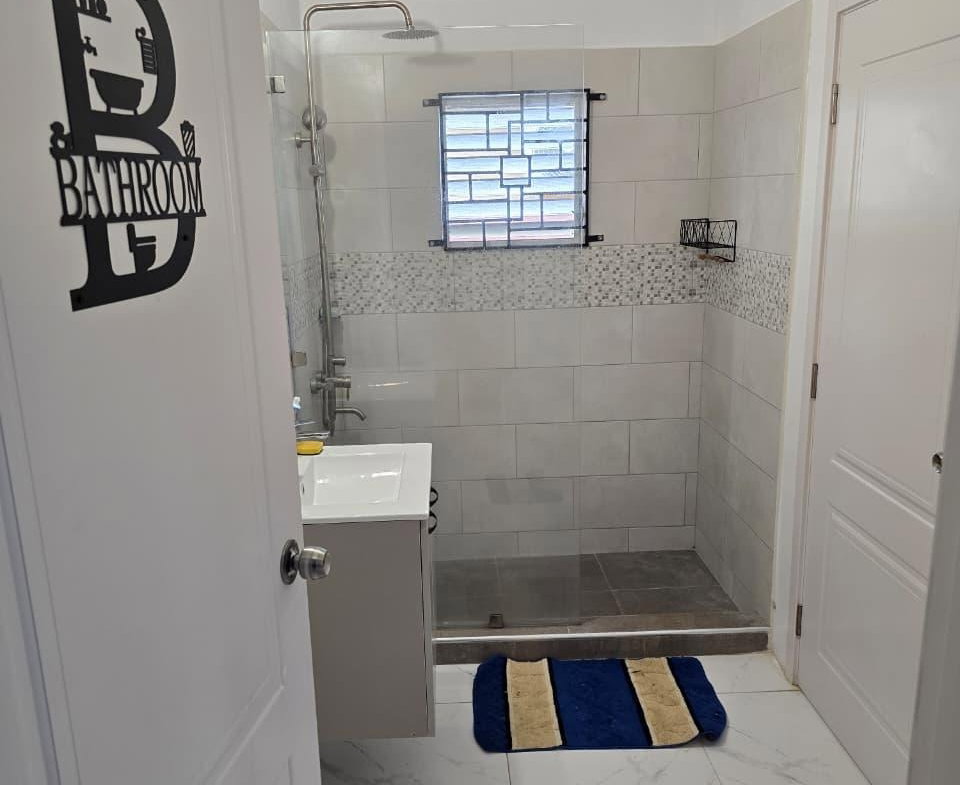 Fifth image of Cobalt Crescent Phase 11 in Greater Portmore, St. Catherine, Jamaica - property is For Rent