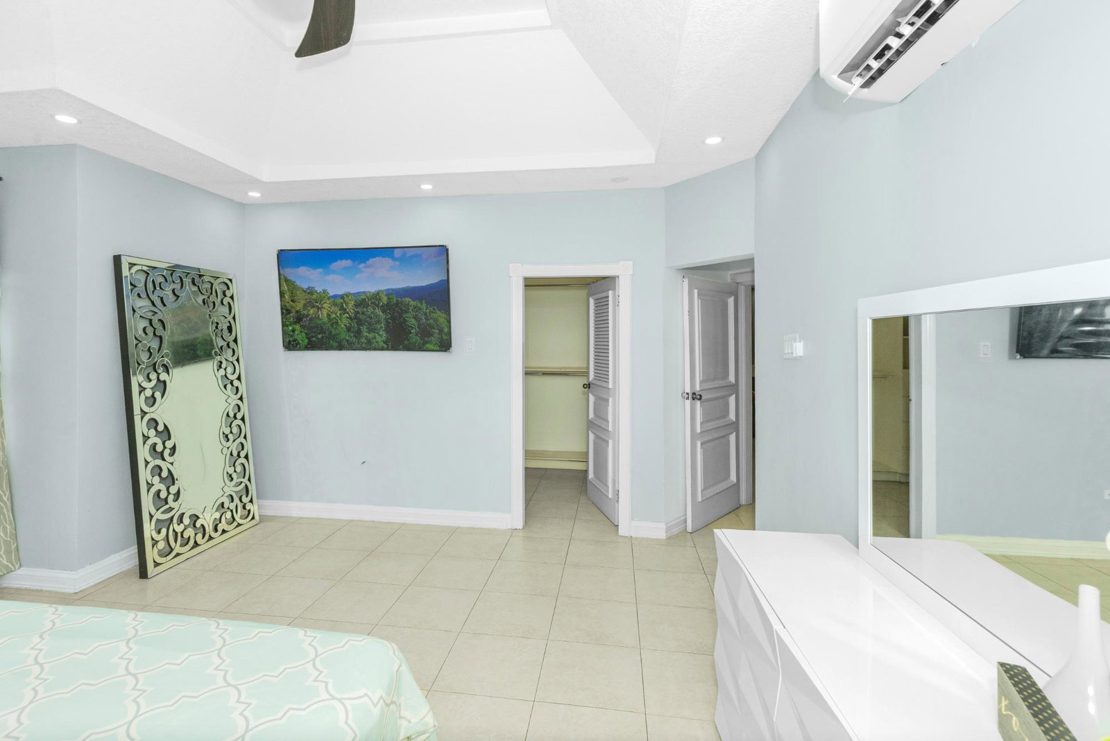 Elegant-2-Bedroom-Apartment-for-Rent-in-Hyde-Park-Brook-Norbrook-Road-Kingston-8 Thirteenth image of 13-13 Norbrook Road in Kingston 8, St. Andrew, Jamaica - property is For Rent
