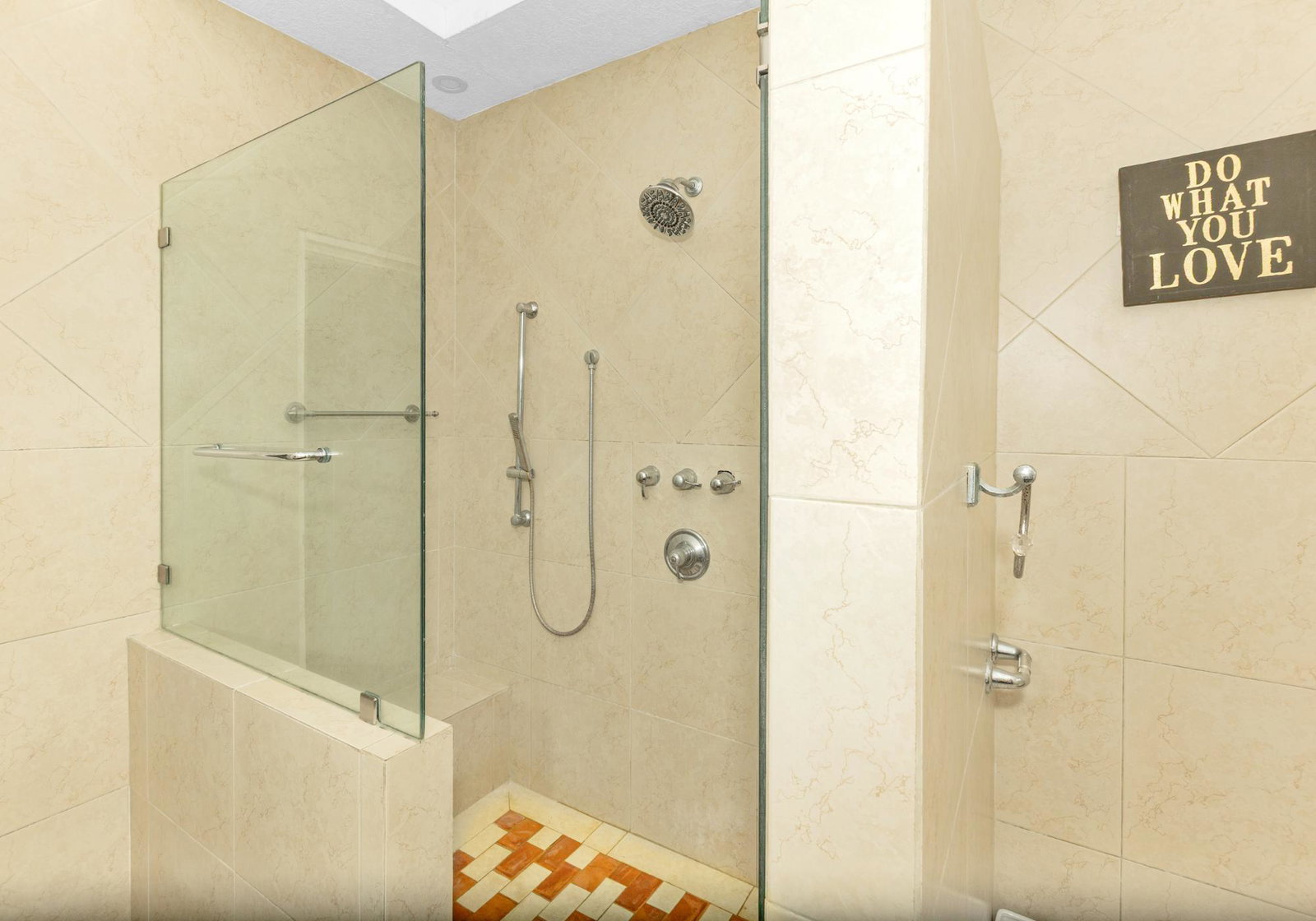 Elegant-2-Bedroom-Apartment-for-Rent-in-Hyde-Park-Brook-Norbrook-Road-Kingston-8 Fifteenth image of 13-13 Norbrook Road in Kingston 8, St. Andrew, Jamaica - property is For Rent