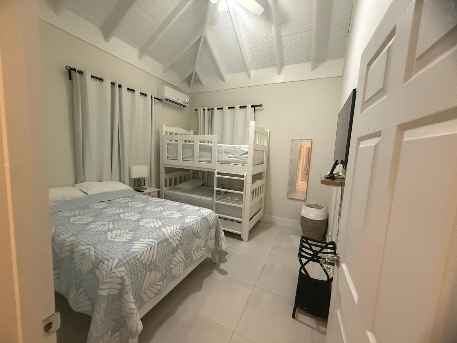 Seventh image of Mango Valley in Boscobel, St. Mary, Jamaica - property is For Rent