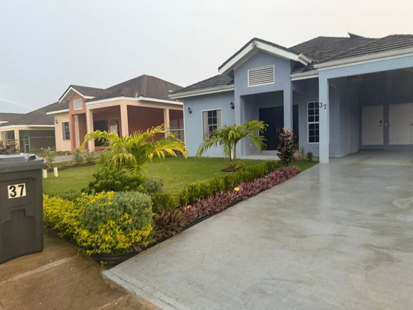 First image of Mango Valley in Boscobel, St. Mary, Jamaica - property is For Rent