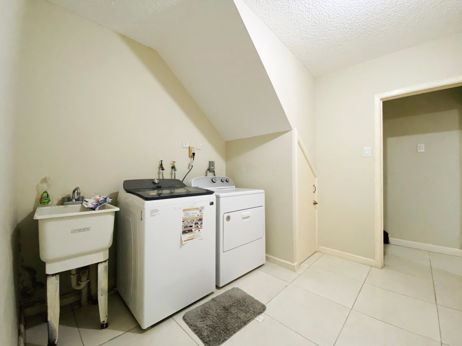 Twentieth image of th 21-15-17 Millsborough Avenue in Kingston 6, St. Andrew, Jamaica - property is For Sale