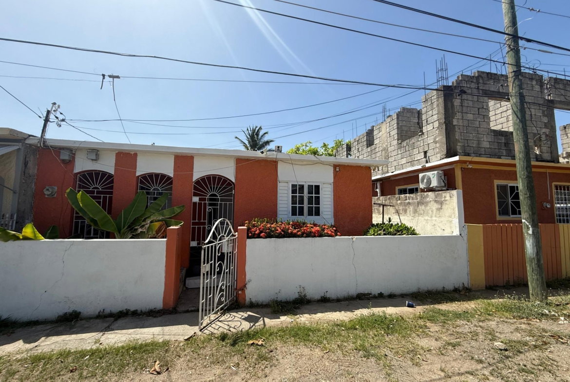 First image of 3 South West 35th Way in Greater Portmore, St. Catherine, Jamaica - property is For Sale