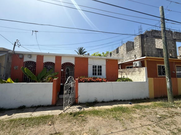First image of 3 South West 35th Way in Greater Portmore, St. Catherine, Jamaica - property is For Sale