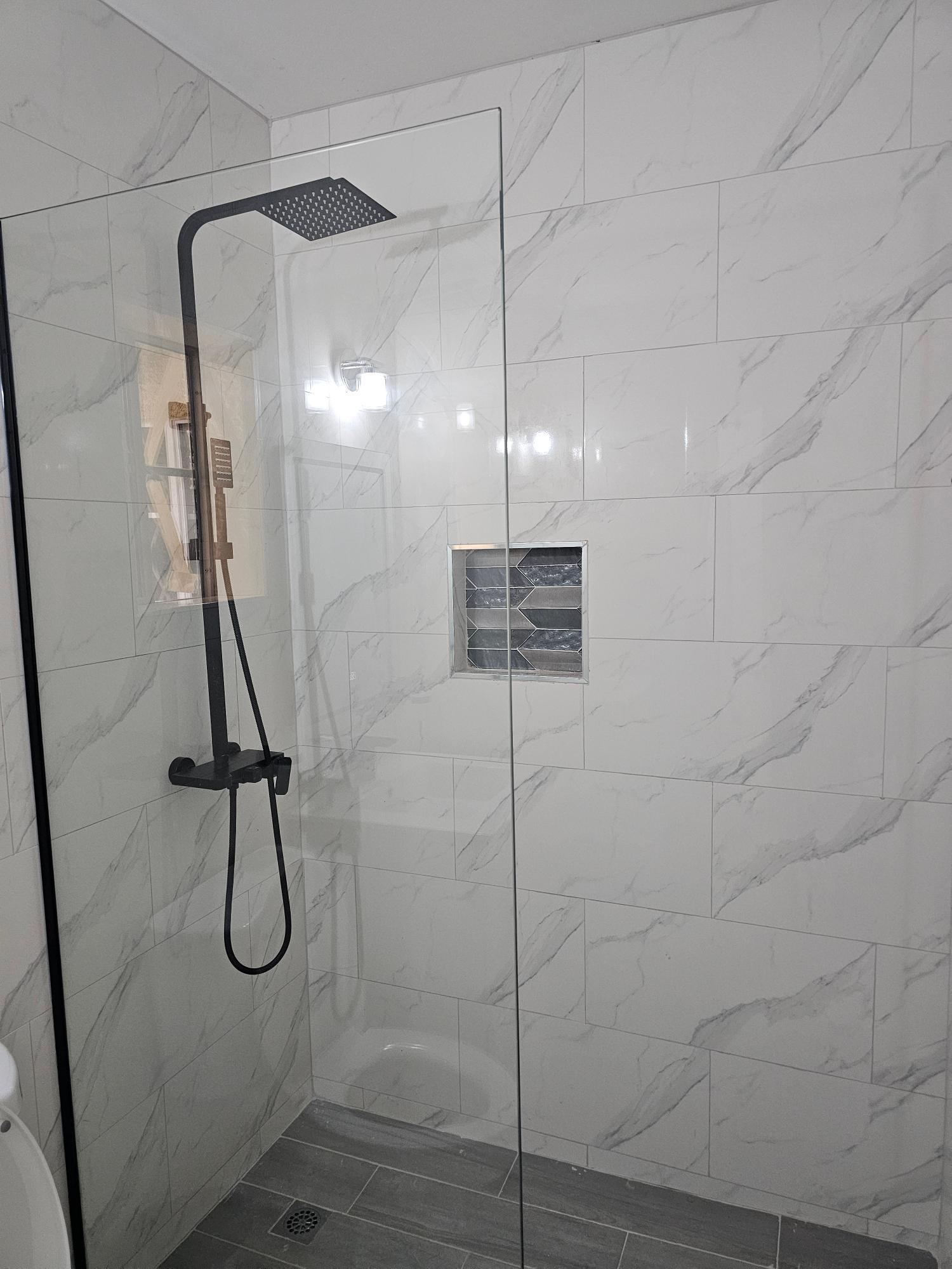 Sixth image of 424-6 Marley Road in Kingston 6, St. Andrew, Jamaica - property is For Rent