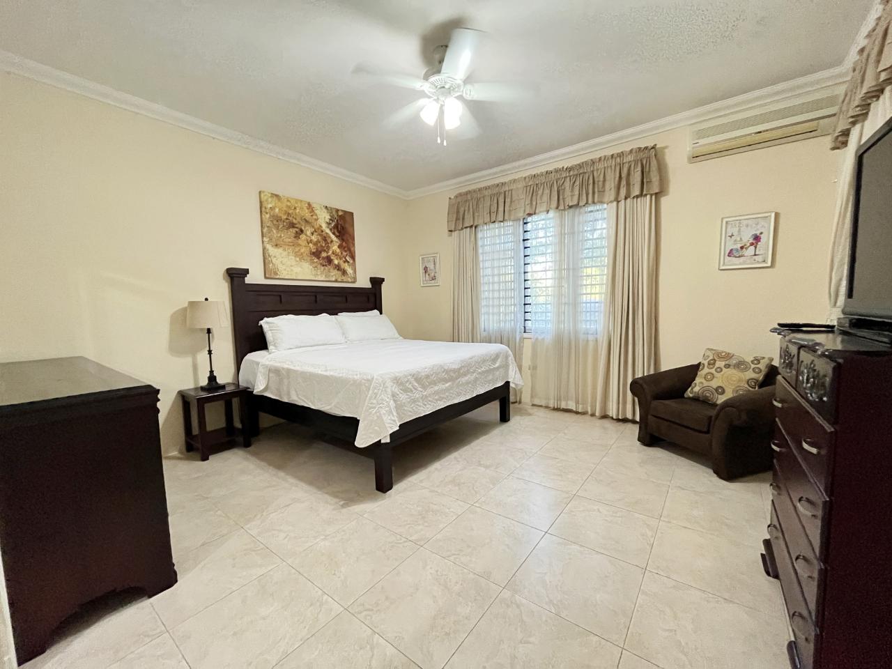 Ninth image of 3a-21 Paddington Terrace in Kingston 6, St. Andrew, Jamaica - property is For Rent