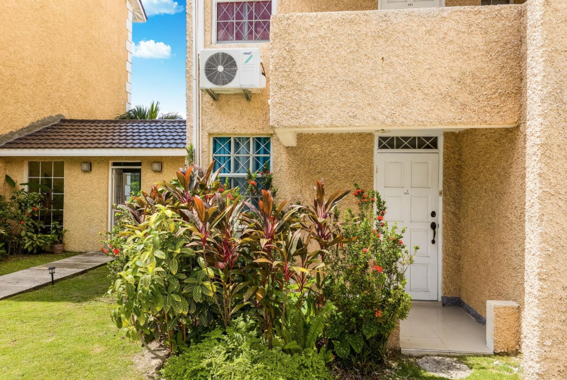 Eighth image of 19-14 Surbiton Road in Kingston 10, St. Andrew, Jamaica - property is For Rent