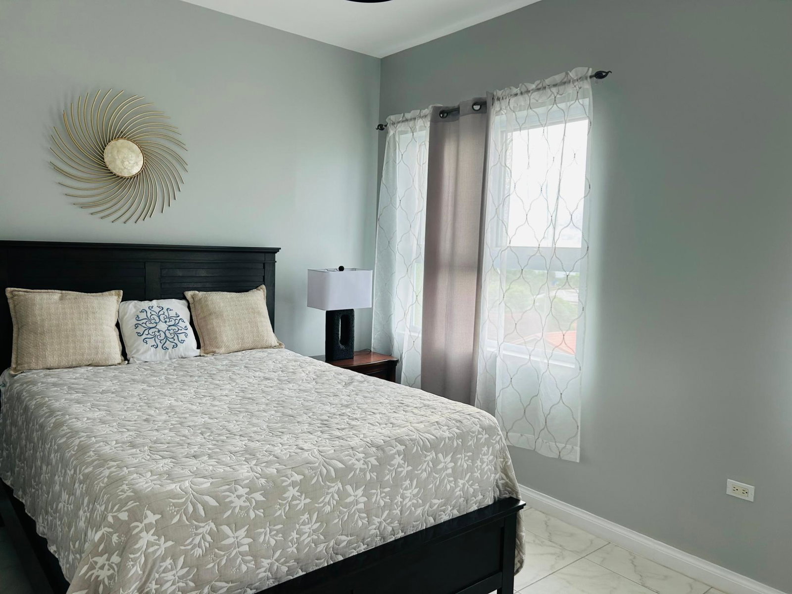 Eleventh image of A306-11 Arthur Wint Drive in Kingston 5, St. Andrew, Jamaica - property is For Rent