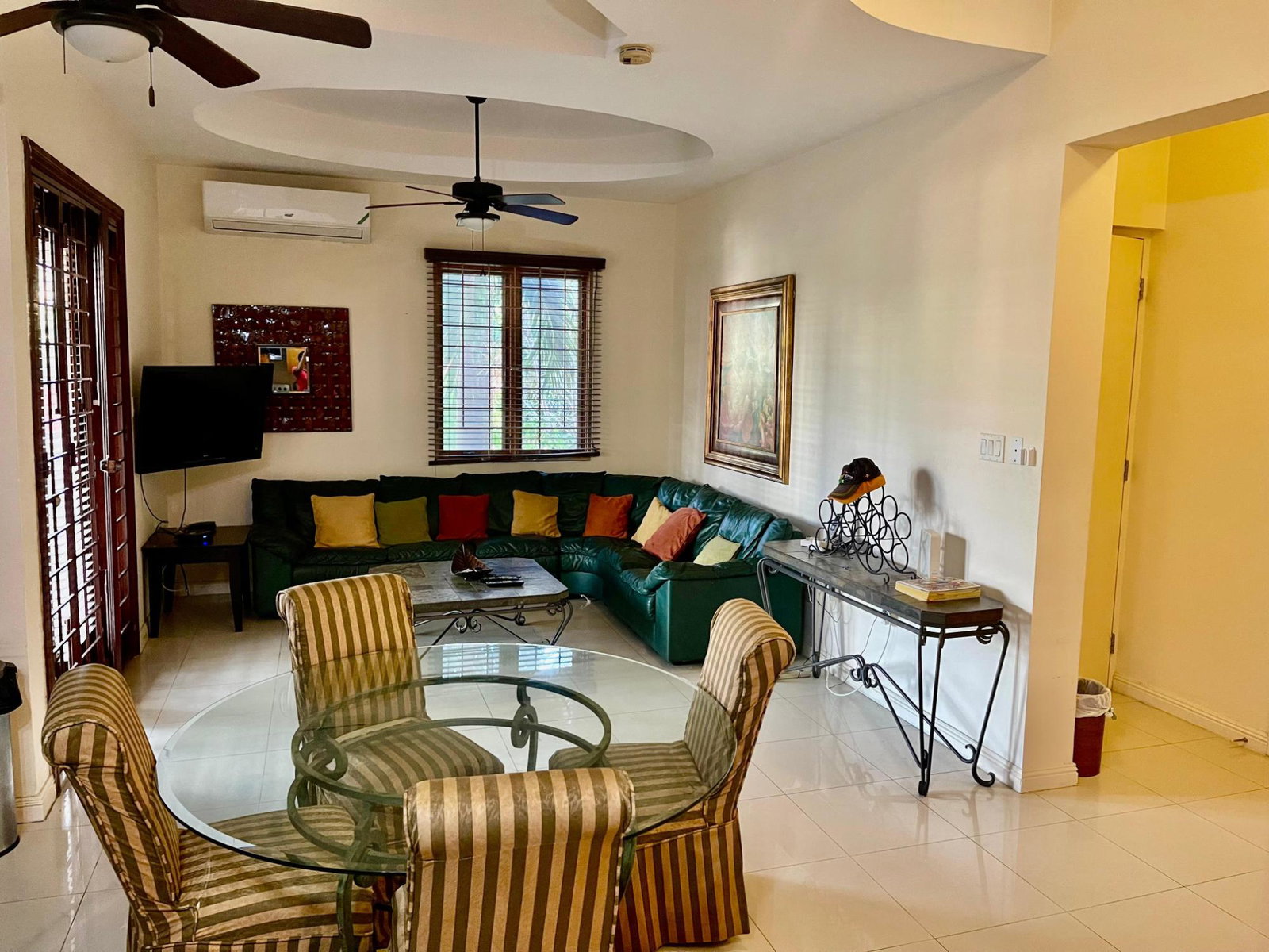 Fully-Furnished-Apartment-for-Sale-in-Kingston-5-St.-Andrew-Jamaica Second image of D29-11 Musgrave Avenue in Kingston 5, St. Andrew, Jamaica - property is For Sale