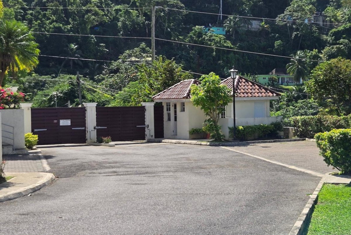 Fifth image of 4-1 Bogue, Montego Bay in Montego Bay, St. James, Jamaica - property is For Rent