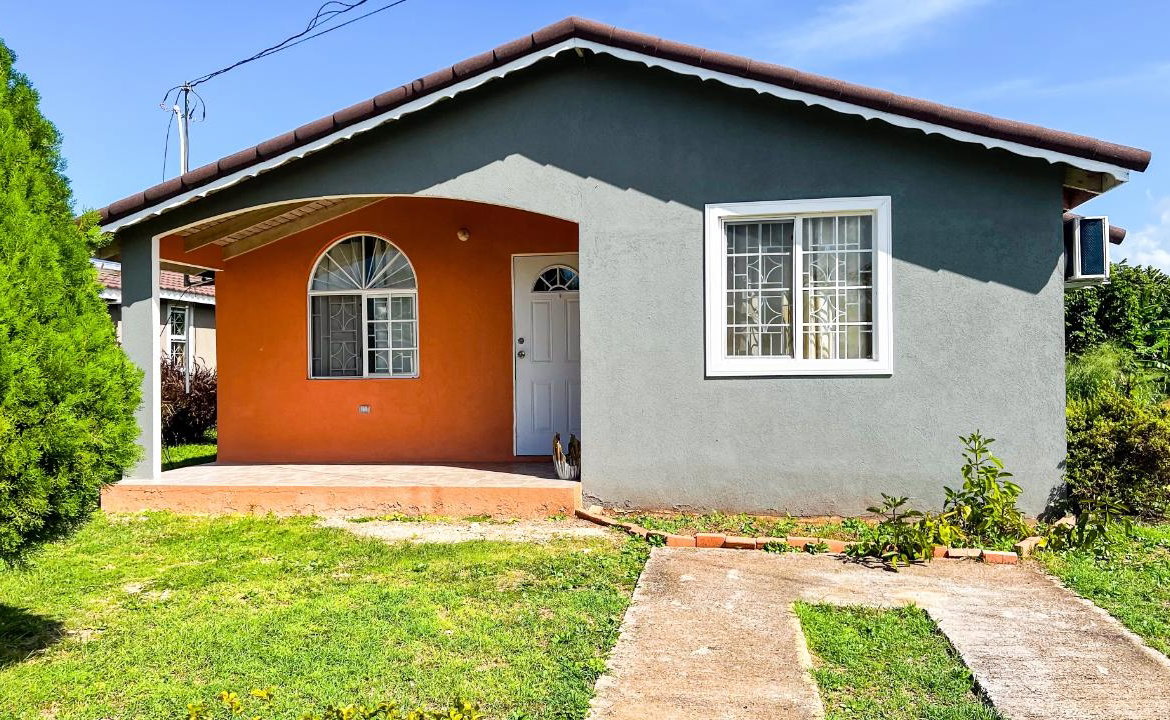 Sixth image of 618 Florence Hall in FLORENCE HALL VILLAGE, Trelawny, Jamaica - property is For Rent