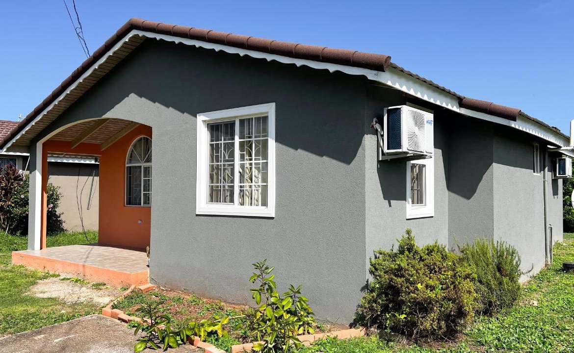 Seventh image of 618 Florence Hall in FLORENCE HALL VILLAGE, Trelawny, Jamaica - property is For Rent