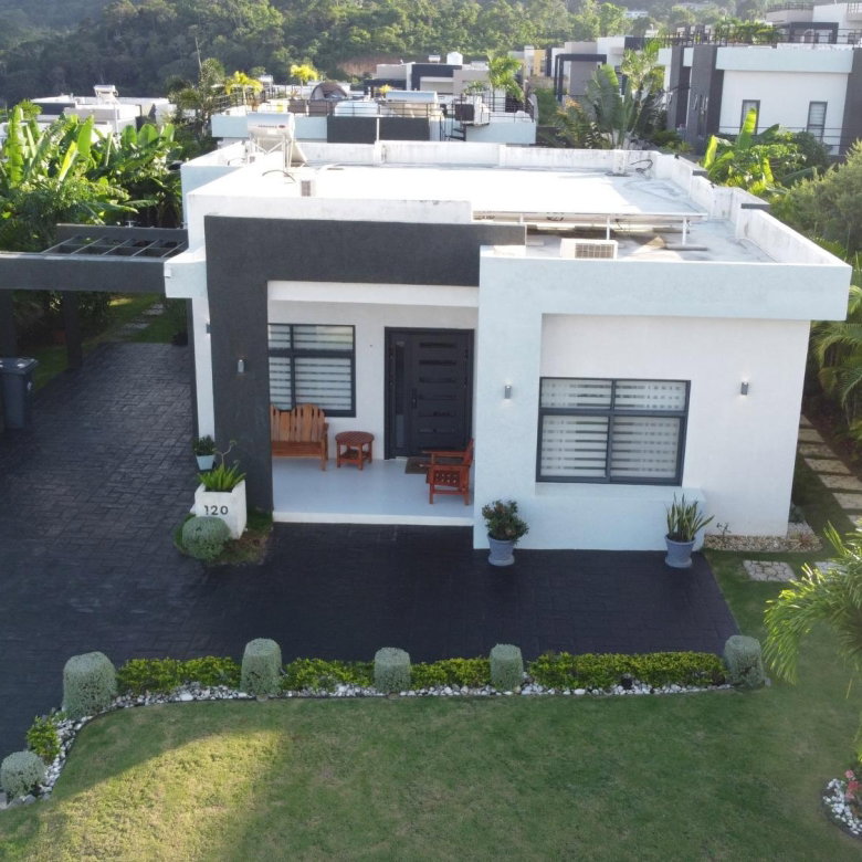 First image of 120 Pyramid Point in Ocho Rios, St. Ann, Jamaica - property is For Rent