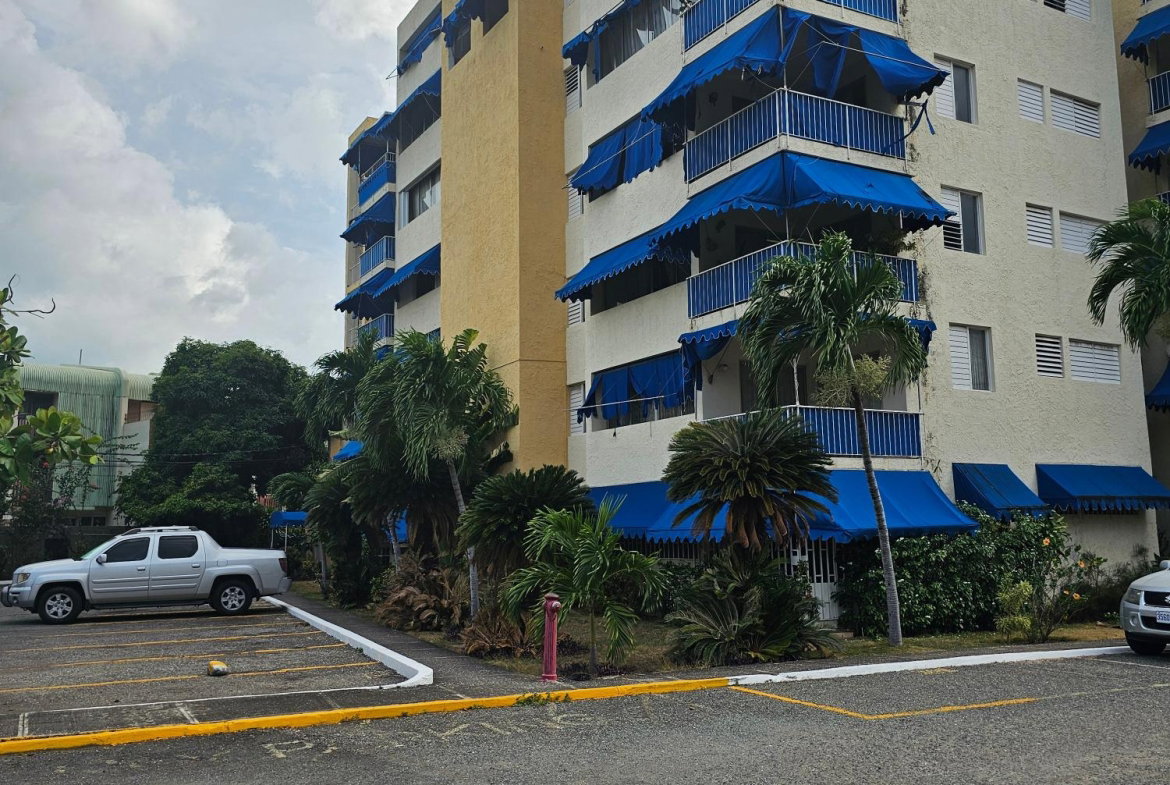 Third image of 205-17 Oxford Road in Kingston 5, St. Andrew, Jamaica - property is For Sale