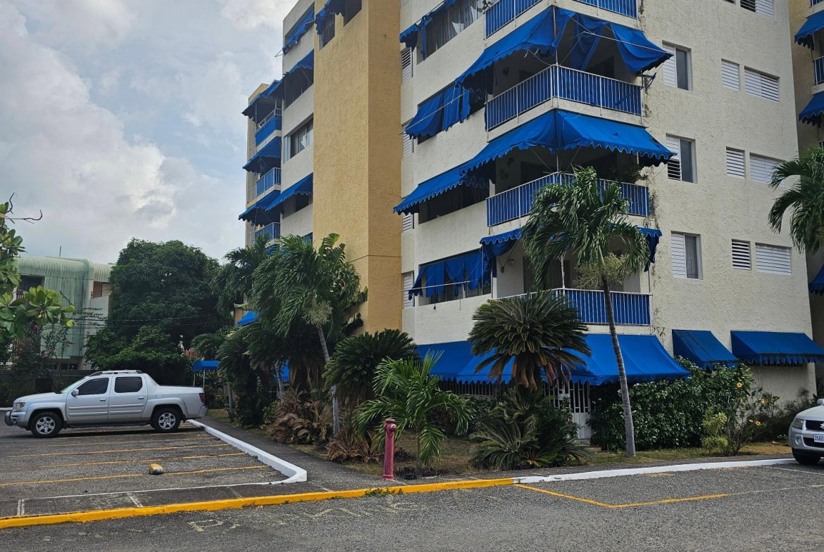 Fifth image of 205-17 Oxford Road in Kingston 5, St. Andrew, Jamaica - property is For Sale