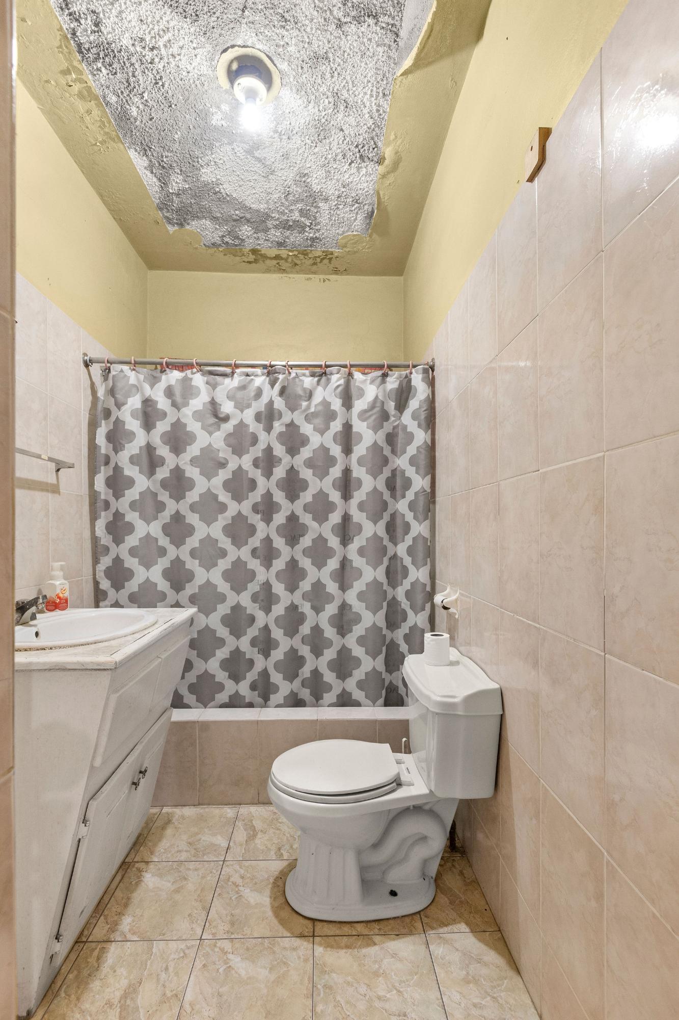 Fifteenth image of 26 August Town rd in Kingston 7, St. Andrew, Jamaica - property is For Sale