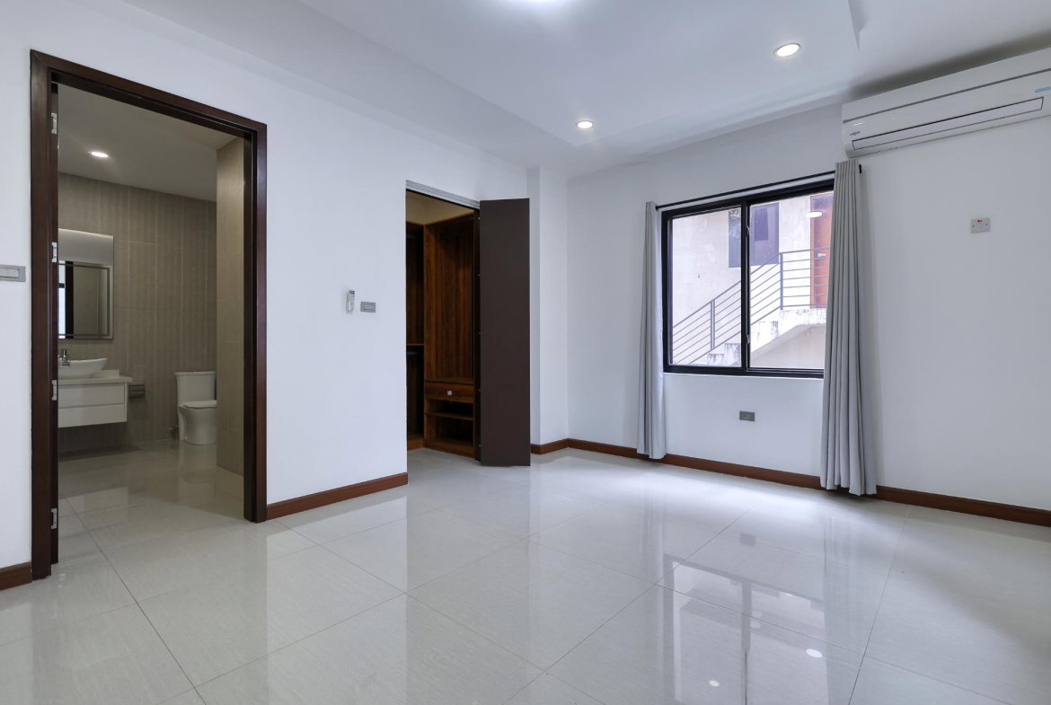 Nineteenth image of 4-5 Cherry Drive in Kingston 8, St. Andrew, Jamaica - property is For Sale