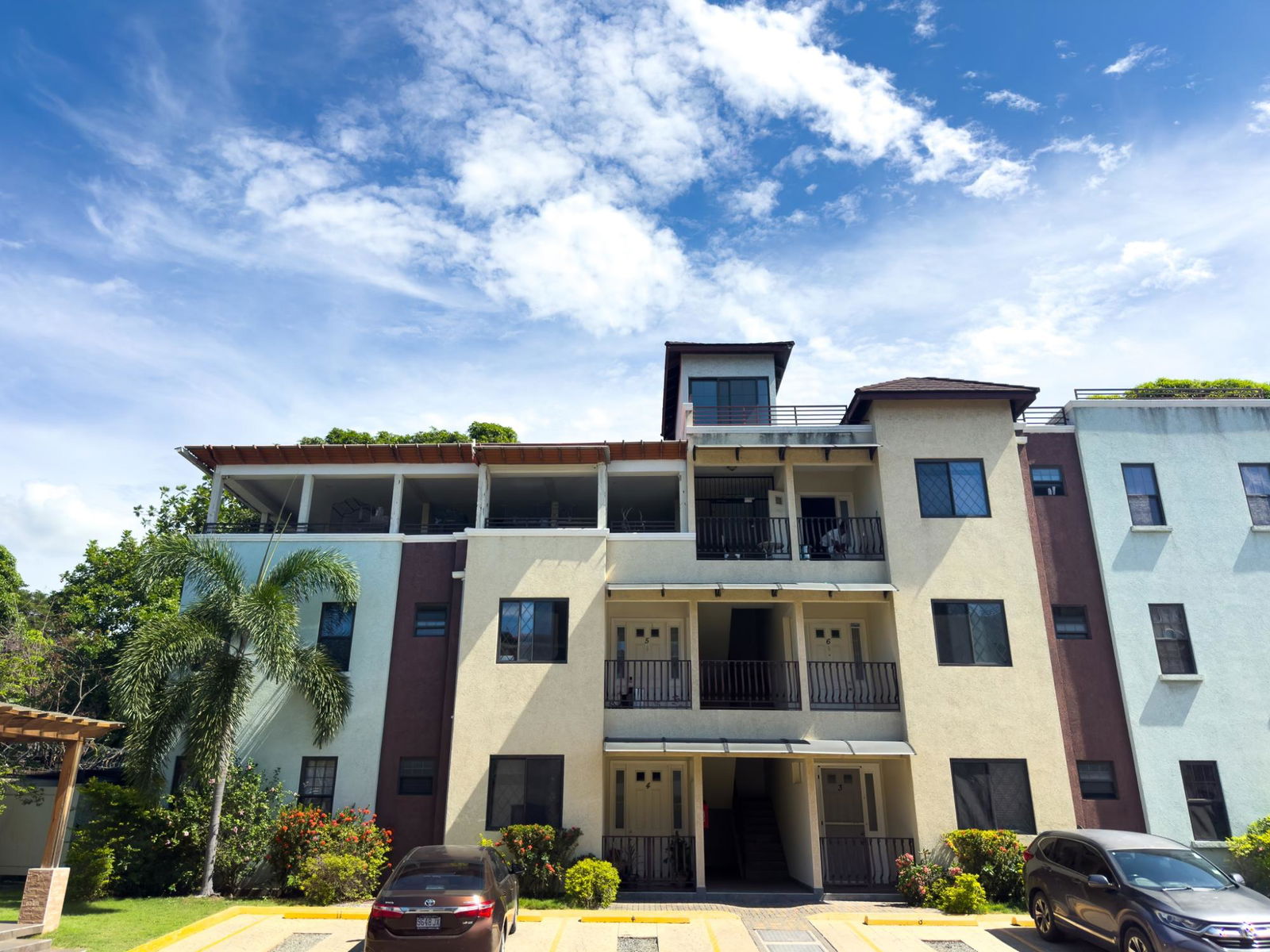 Second image of 11-4 East Avenue in Constant Spring P.O., St. Andrew, Jamaica - property is For Sale