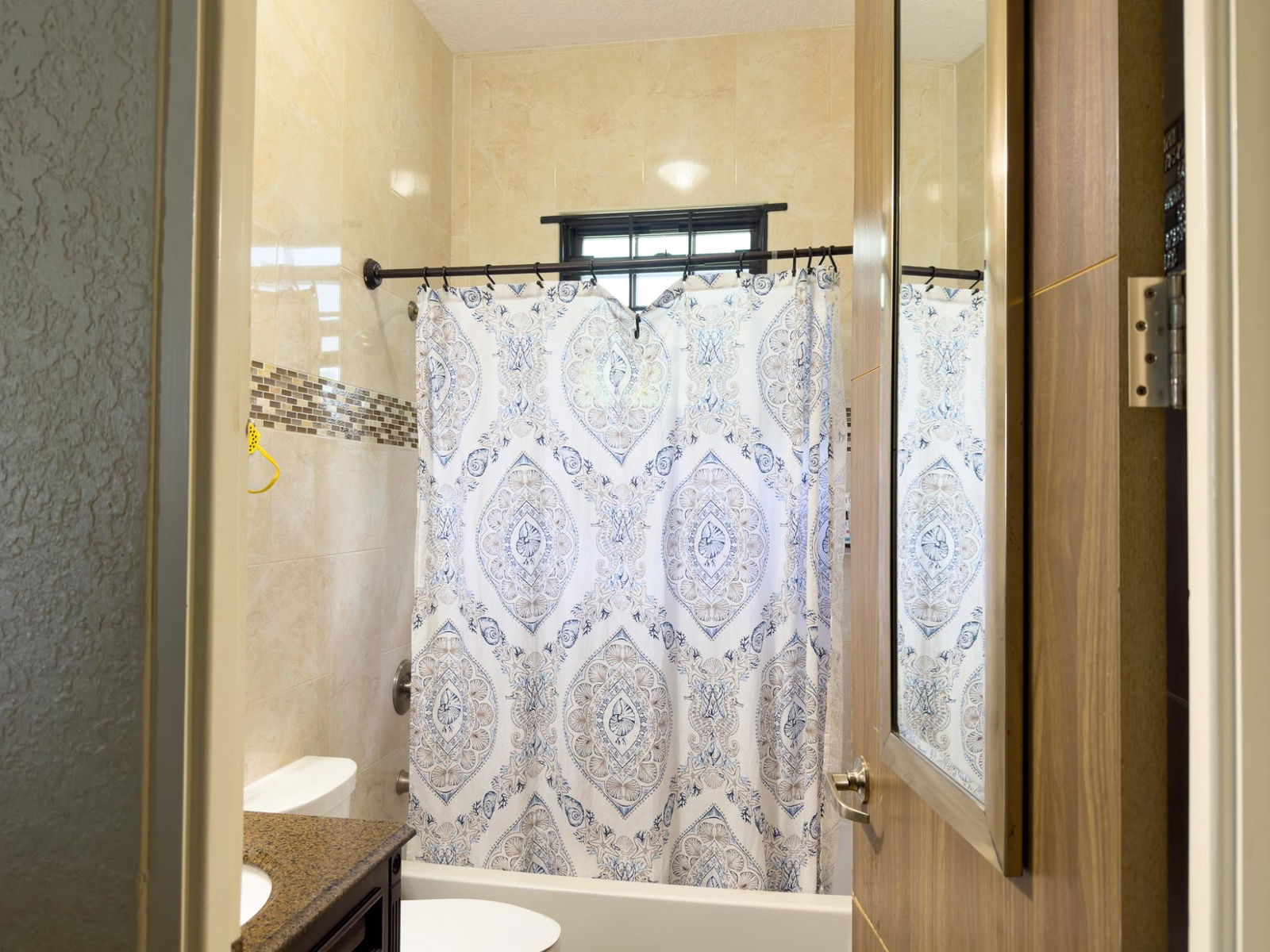 Seventh image of 11-4 East Avenue in Constant Spring P.O., St. Andrew, Jamaica - property is For Sale