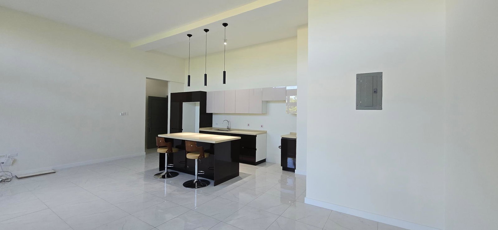 Seventh image of 24-18 Charlemont Avenue, Kingst in Kingston 6, St. Andrew, Jamaica - property is For Rent