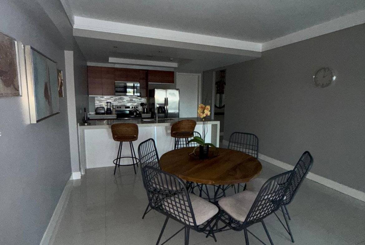 Tenth image of 410-20 South Avenue in Kingston 10, St. Andrew, Jamaica - property is For Sale