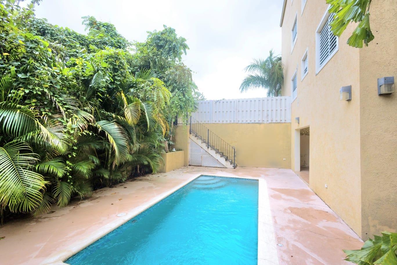 Luxury-2-Bedroom-Apartment-for-Sale-at-8-40-Paddington-Terrace-St.-Andrew-Jamaica Eighteenth image of 8-40 Paddington Terrace in Kingston 6, St. Andrew, Jamaica - property is For Sale