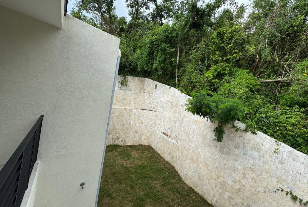 Sixteenth image of 1-1 Bridgemont Park in Kingston 9, St. Andrew, Jamaica - property is For Rent