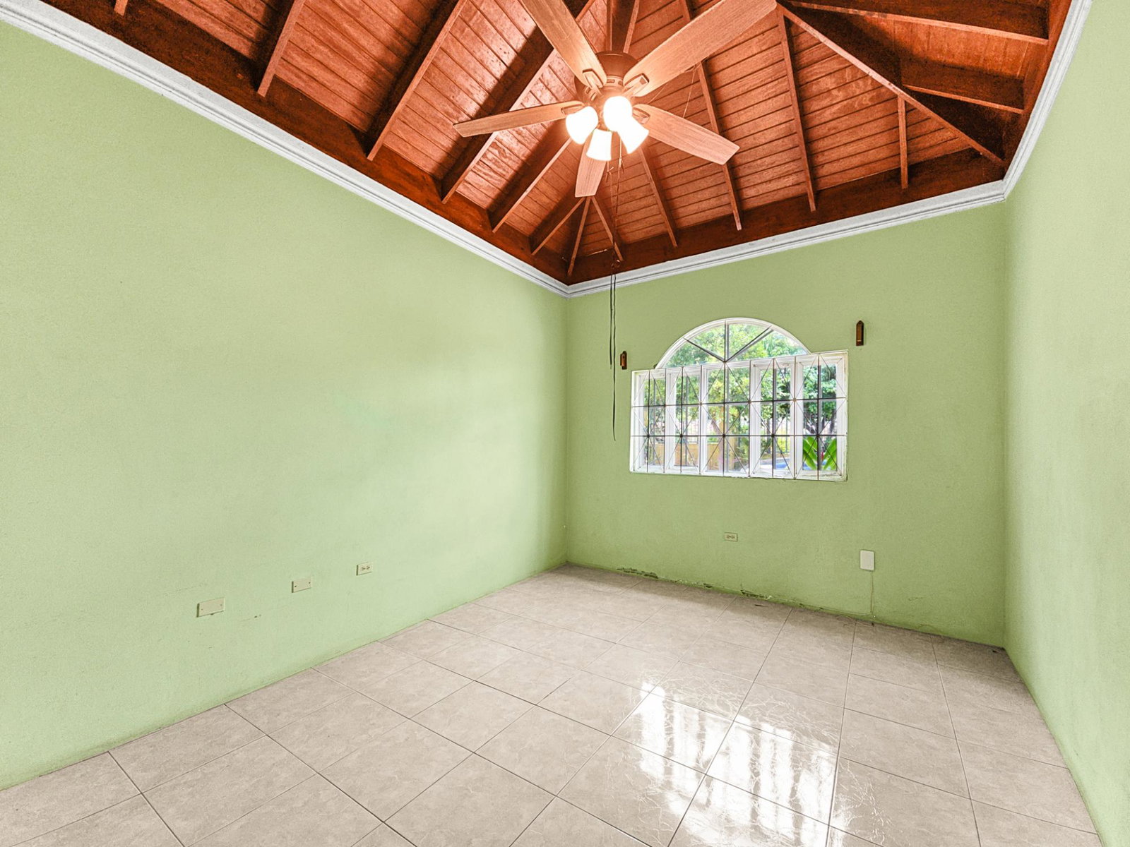 Eleventh image of 13-45 Topaz Crescent in Red Hills, St. Andrew, Jamaica - property is For Sale