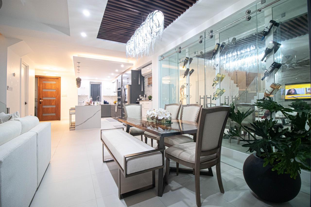 Luxury-4-Bedroom-Townhouse-for-Sale-in-Kingston-St.-Andrew-Hopefield-Avenue Seventh image of 14-27-29 Hopefield Avenue in Kingston 6, St. Andrew, Jamaica - property is For Sale