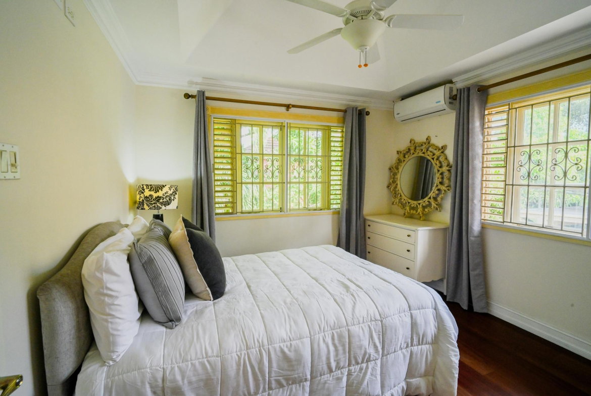 Seventeenth image of B-3 Hopefield Avenue in Kingston 6, St. Andrew, Jamaica - property is For Rent