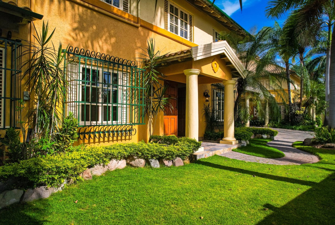 Twenty-Sixth image of B-3 Hopefield Avenue in Kingston 6, St. Andrew, Jamaica - property is For Rent