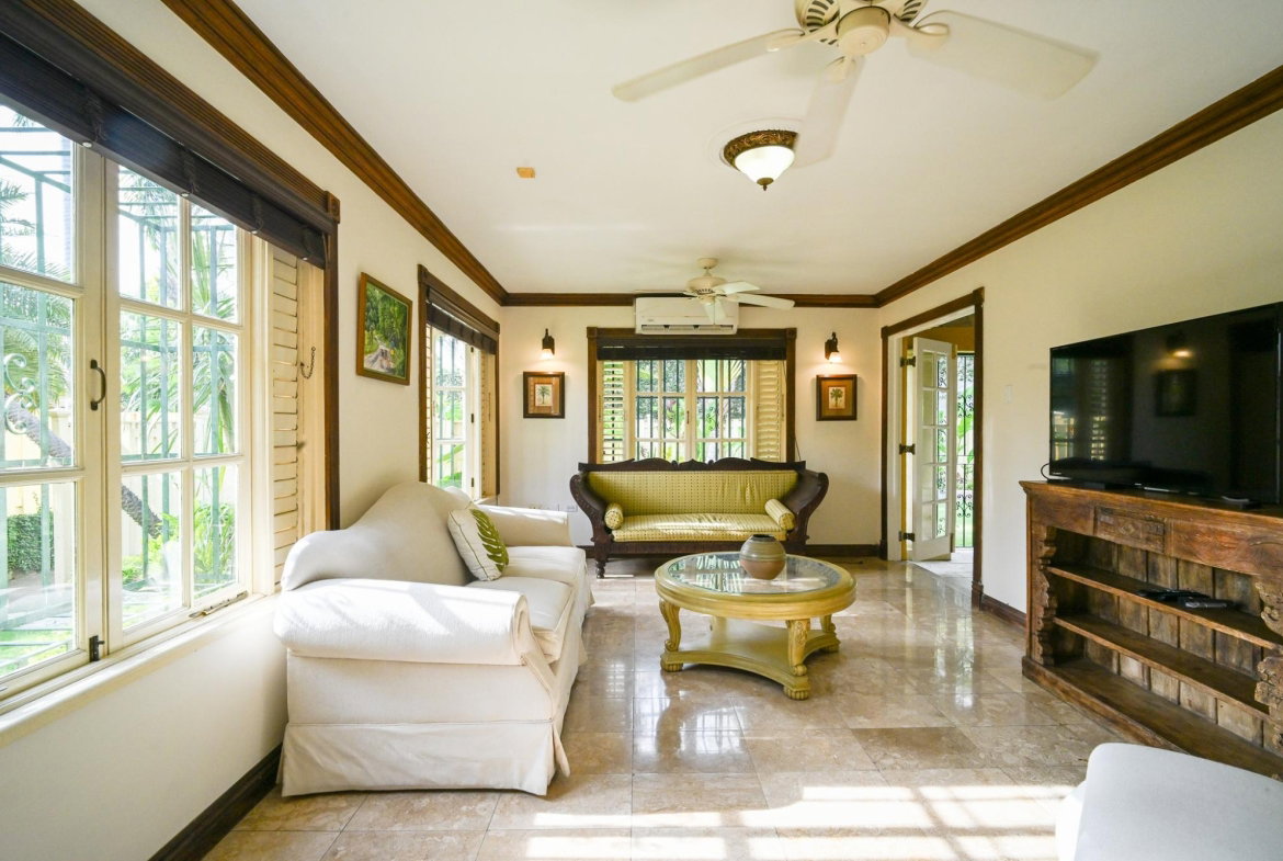 Tenth image of B-3 Hopefield Avenue in Kingston 6, St. Andrew, Jamaica - property is For Rent