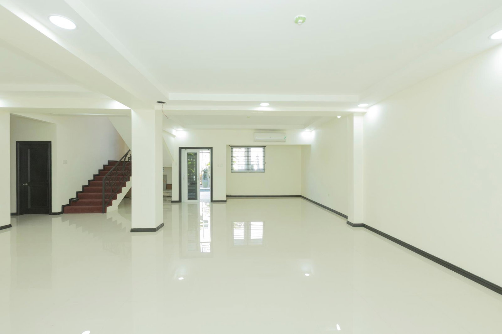 Luxury-6-Bedroom-Villa-for-Sale-at-18-19-Dillsbury-Avenue-St.-Andrew-Jamaica Twelfth image of 18-19 Dillsbury Avenue in Kingston 6, St. Andrew, Jamaica - property is For Sale