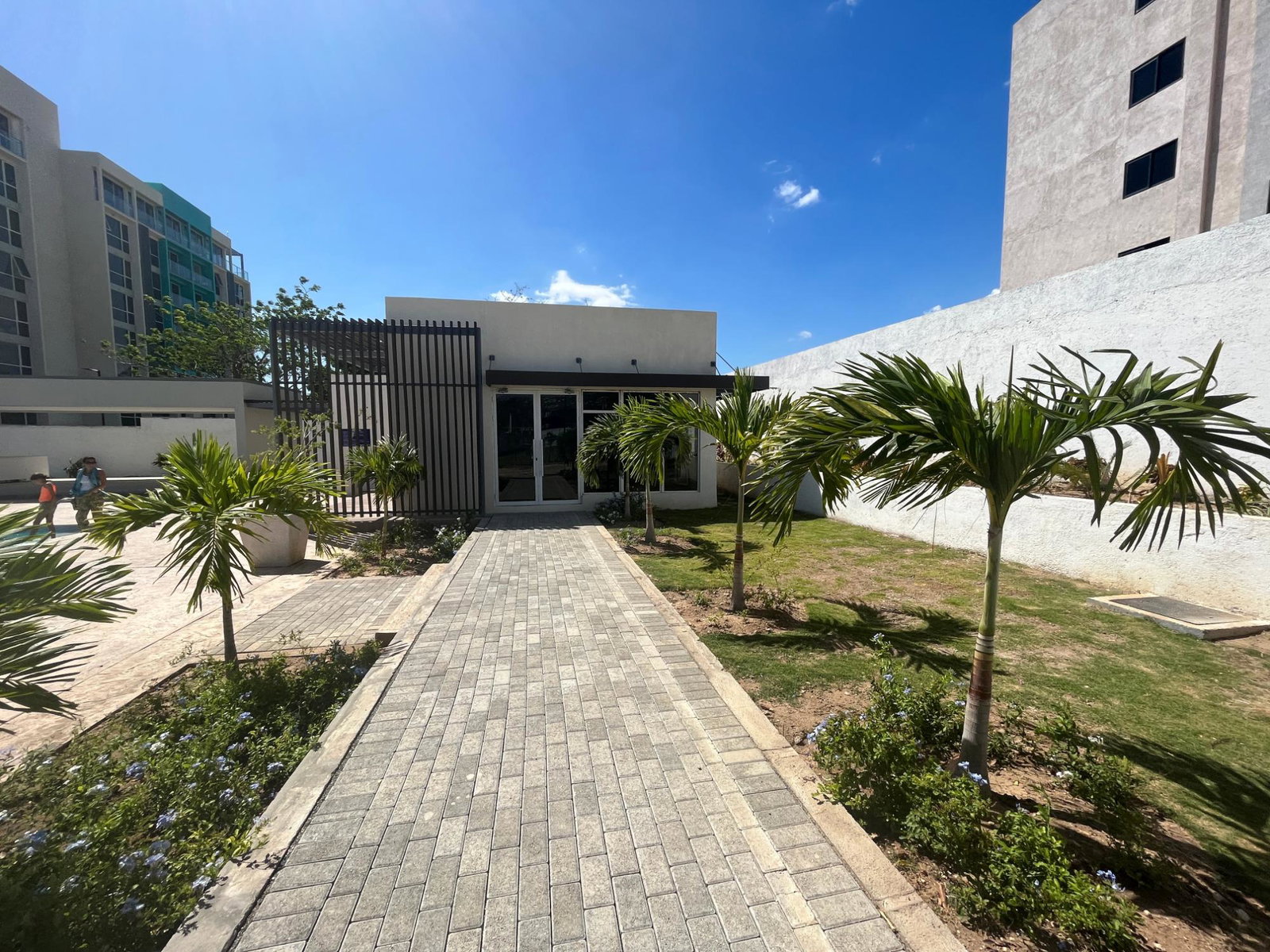 Luxury-Apartment-for-Rent-in-Cambridge-Apartment-Compound-Kingston-Jamaica Second image of B811-4 Musgrave Avenue, Kingston in Kingston 5, St. Andrew, Jamaica - property is For Rent