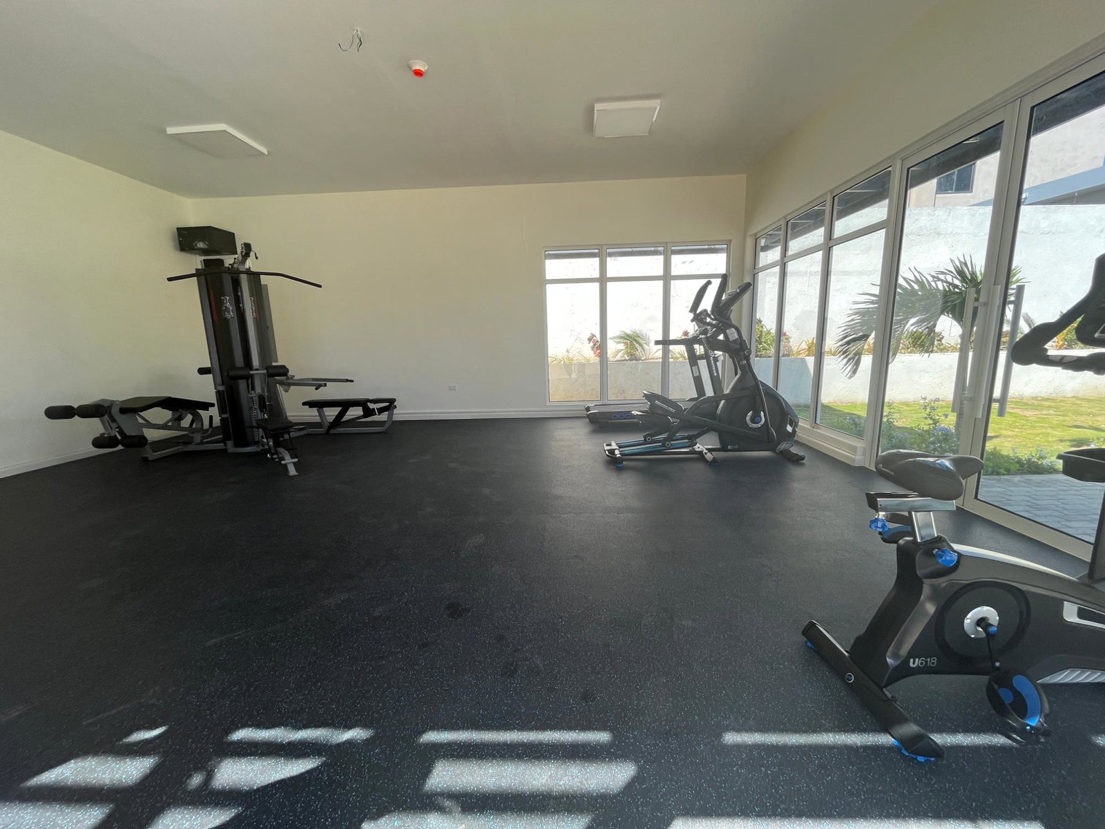 Luxury-Apartment-for-Rent-in-Cambridge-Apartment-Compound-Kingston-Jamaica Fifth image of B811-4 Musgrave Avenue, Kingston in Kingston 5, St. Andrew, Jamaica - property is For Rent