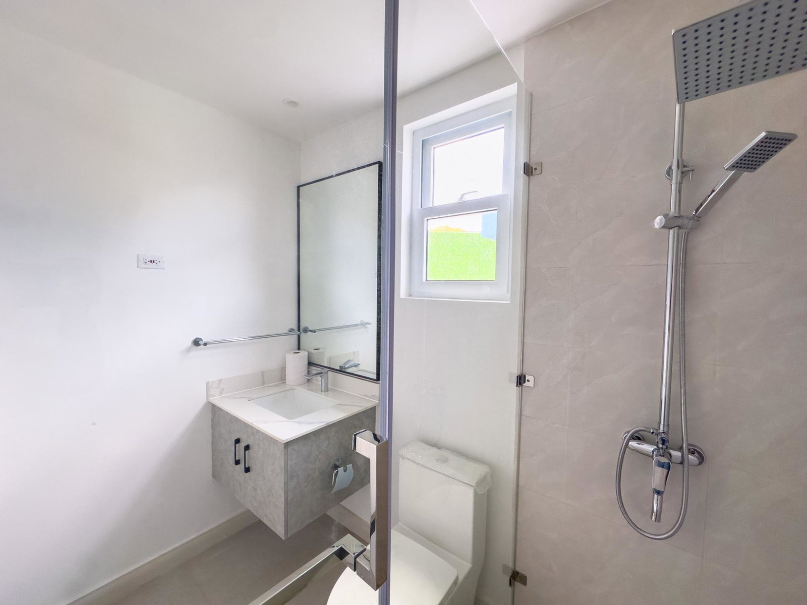 Seventh image of 102-44 Upper Waterloo Road in Kingston 8, St. Andrew, Jamaica - property is For Sale