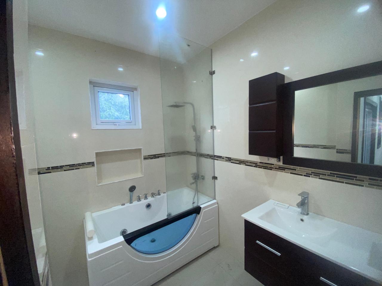 Thirteenth image of 6-5 Park Avenue in Kingston 19, St. Andrew, Jamaica - property is For Sale