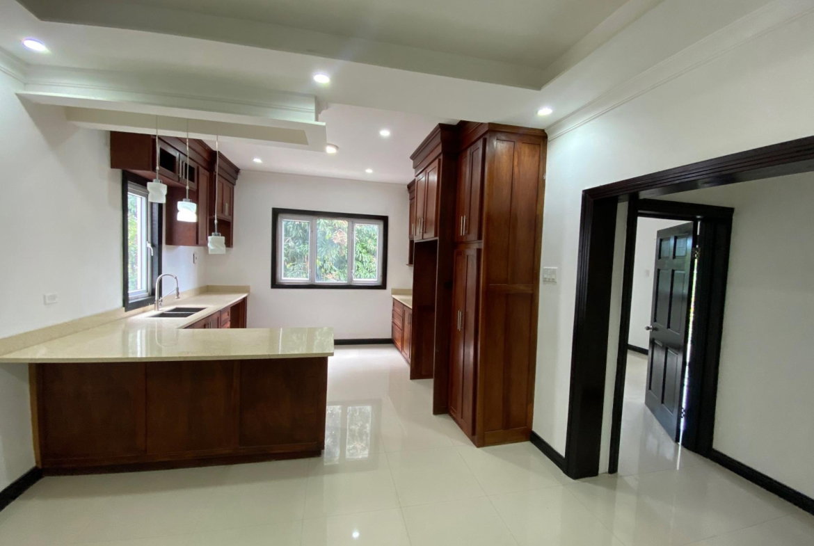 Fourth image of 6-5 Park Avenue in Kingston 19, St. Andrew, Jamaica - property is For Sale