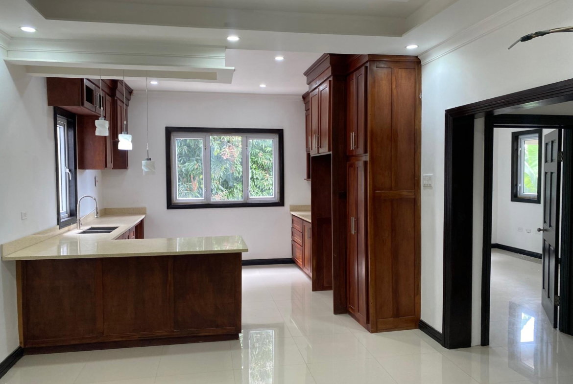 Sixth image of 6-5 Park Avenue in Kingston 19, St. Andrew, Jamaica - property is For Sale