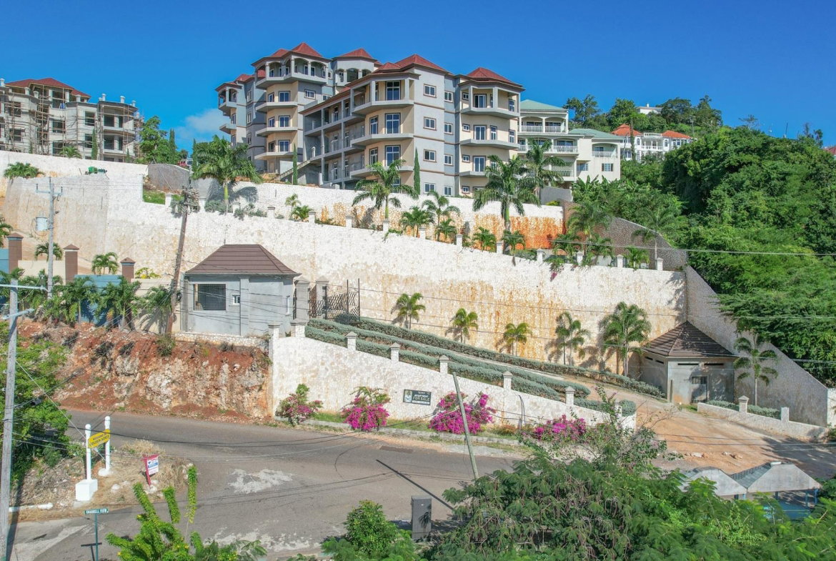 Fourth image of 5- Stanmore, Red Hills in Red Hills, St. Andrew, Jamaica - property is For Sale