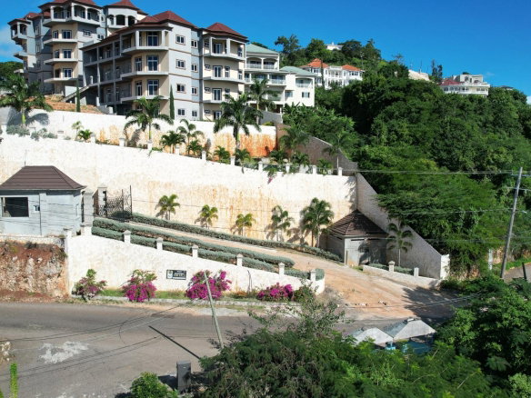First image of 5- Stanmore, Red Hills in Red Hills, St. Andrew, Jamaica - property is For Sale
