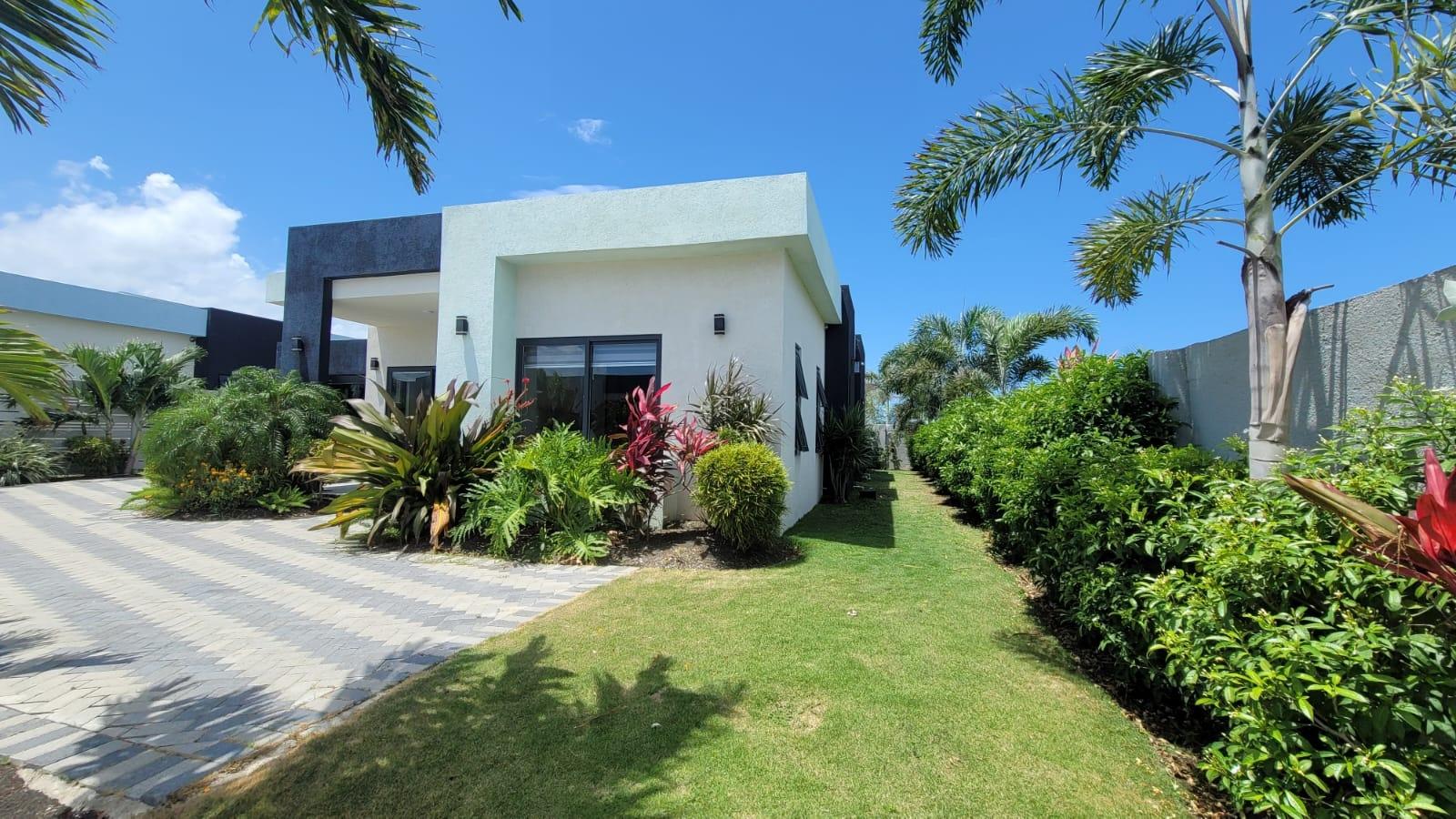 Luxury-Beachfront-Homes-for-Sale-in-St.-Ann-Jamaica-Paradisiac-Beach-Club Second image of 397- Paradisiac Beach Club in Ocho Rios, St. Ann, Jamaica - property is For Sale