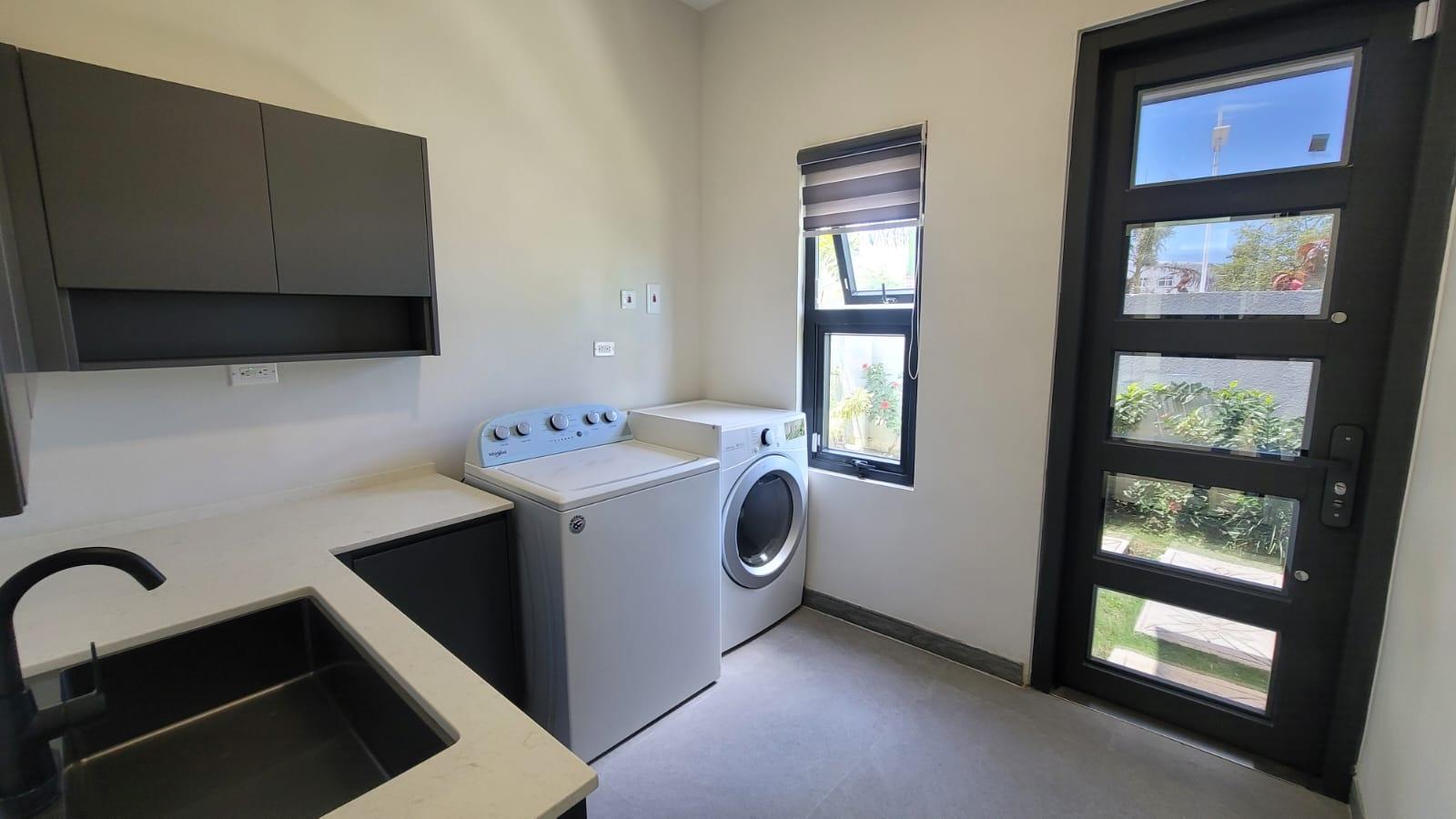 Luxury-Beachfront-Homes-for-Sale-in-St.-Ann-Jamaica-Paradisiac-Beach-Club Twenty-Third image of 397- Paradisiac Beach Club in Ocho Rios, St. Ann, Jamaica - property is For Sale