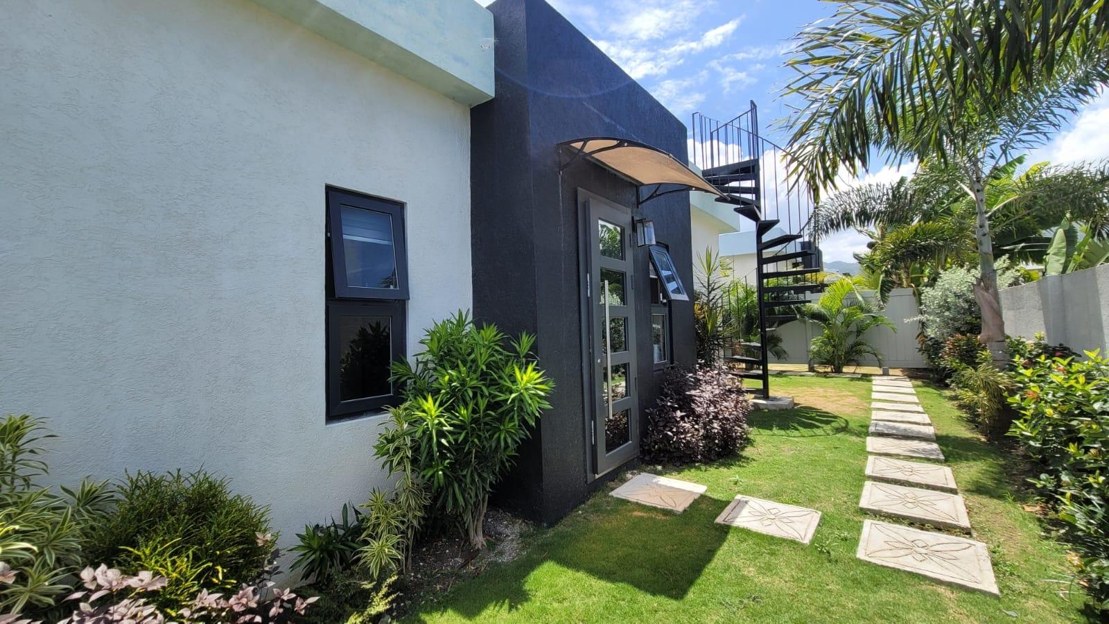 Luxury-Beachfront-Homes-for-Sale-in-St.-Ann-Jamaica-Paradisiac-Beach-Club Twenty-Fourth image of 397- Paradisiac Beach Club in Ocho Rios, St. Ann, Jamaica - property is For Sale