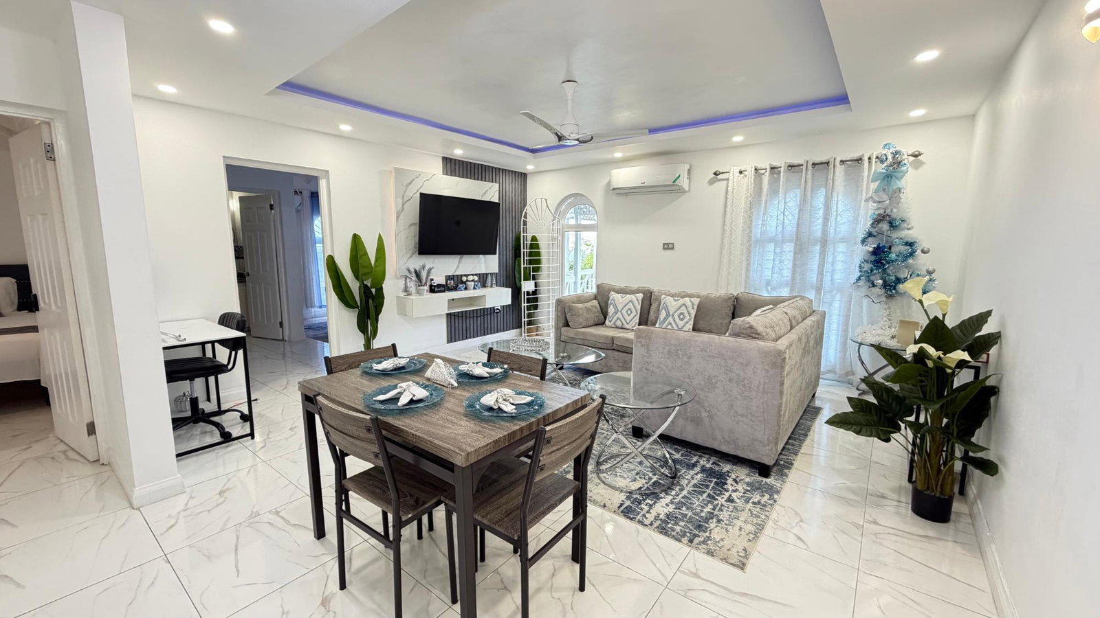 Second image of 8b Columbus Heights, ph 4 in Ocho Rios, St. Ann, Jamaica - property is For Rent