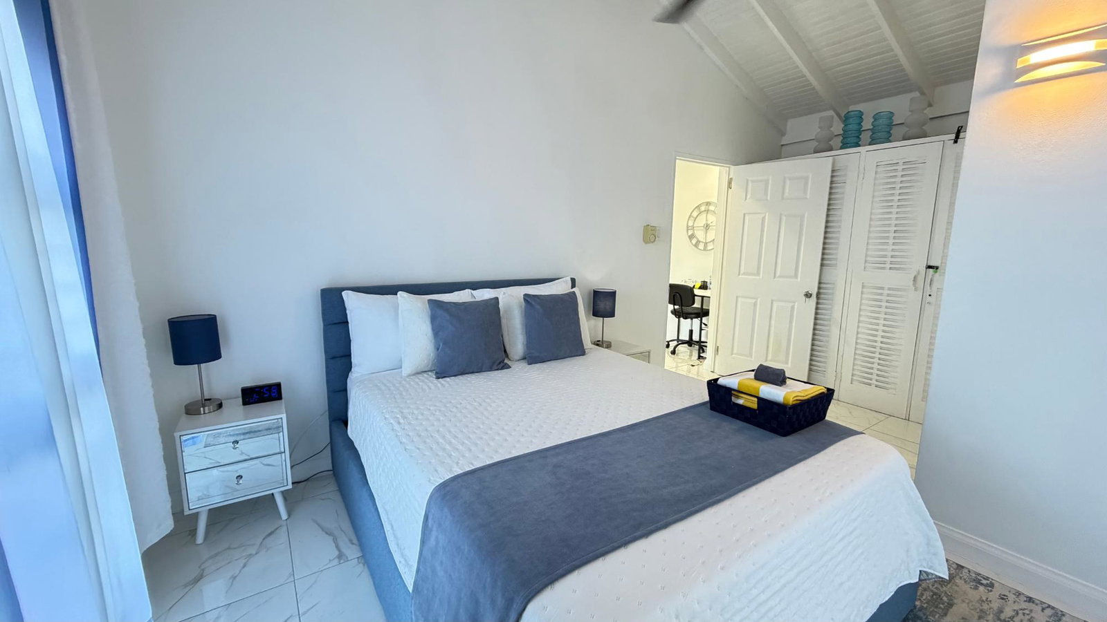Twelfth image of 8b Columbus Heights, ph 4 in Ocho Rios, St. Ann, Jamaica - property is For Rent