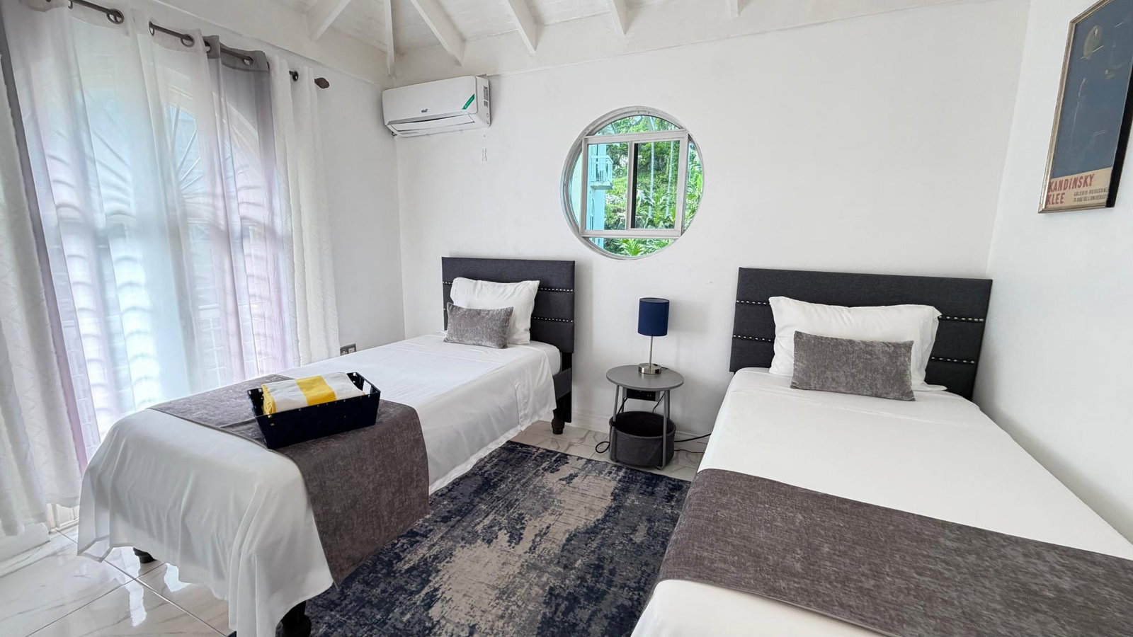 Sixteenth image of 8b Columbus Heights, ph 4 in Ocho Rios, St. Ann, Jamaica - property is For Rent