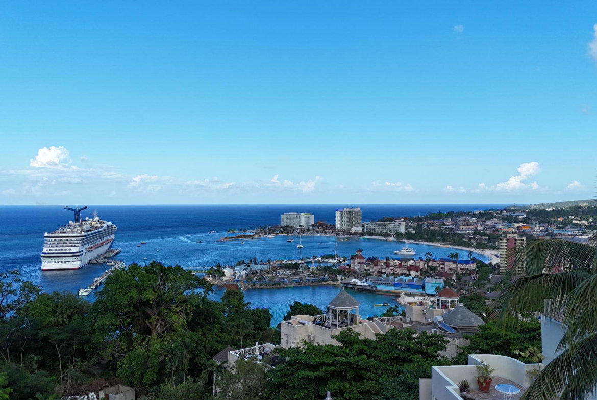 Eighteenth image of 8b Columbus Heights, ph 4 in Ocho Rios, St. Ann, Jamaica - property is For Rent